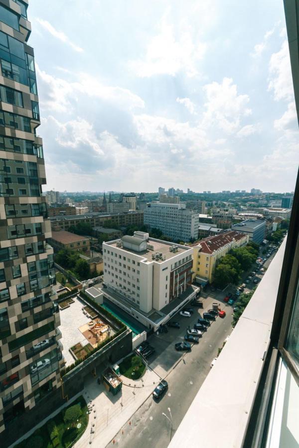 Квартира На Улице Деловая Kyiv Exterior photo